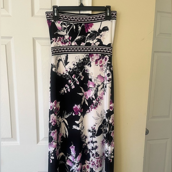 White House Black Market Strapless Maxi Dress - Picture 4 of 6